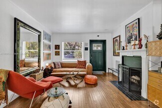 Building Photo - 435 NE 86th St