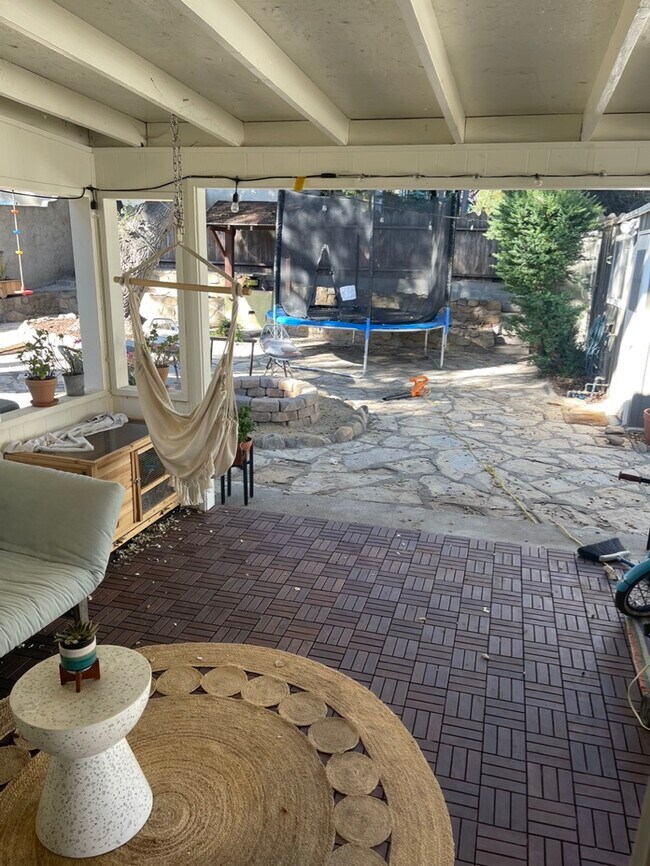 Foto del edificio - 206 W Summer St