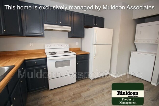 Building Photo - 1034 Mazatlan Cir