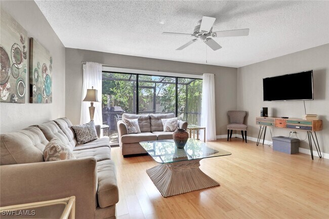 Building Photo - 800 Meadowland Dr