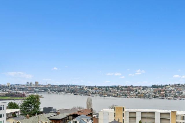 Foto del edificio - 1 bedroom in Seattle WA 98109