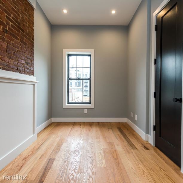 Building Photo - 447 Keap St