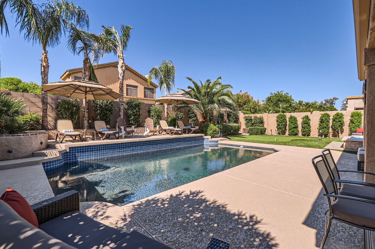 Foto principal - 6408 E Waltann Ln