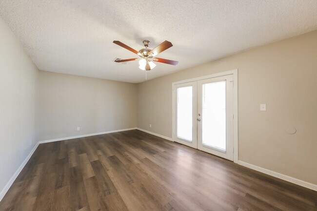 Foto del edificio - 4624 W Paradise Dr