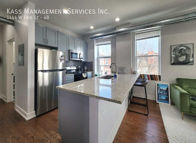 Foto del edificio - 1444 W Erie St