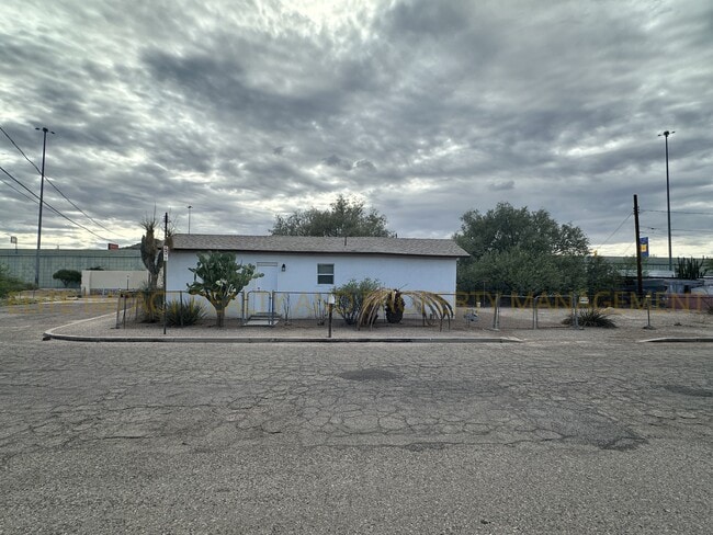 Photo - 440 S Sentinel Ave House