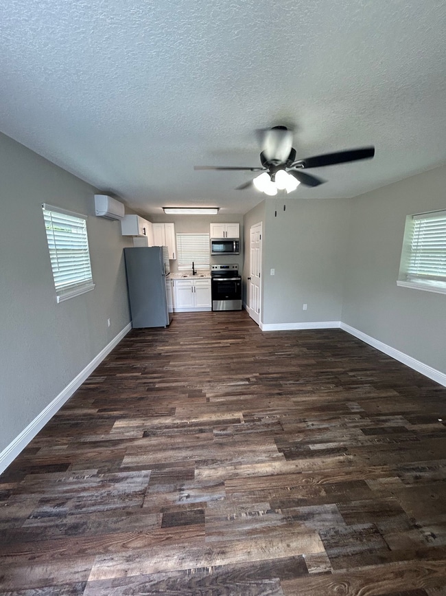 Building Photo - Efficiency