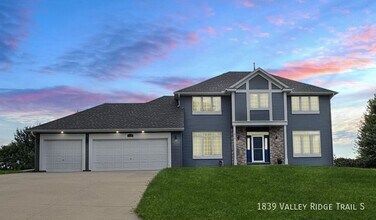 Building Photo - 1839 Valley Ridge Trail S