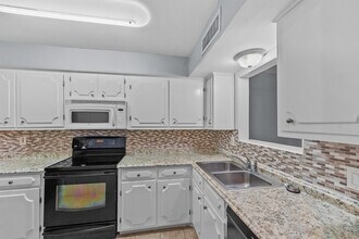 Building Photo - 5237 Arboles Dr