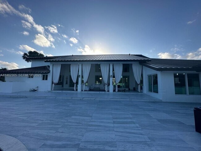 Foto del edificio - 15 SW 124th Ave