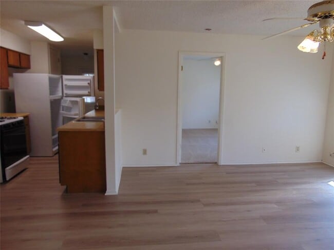 Foto del edificio - 903 Chisholm Cove