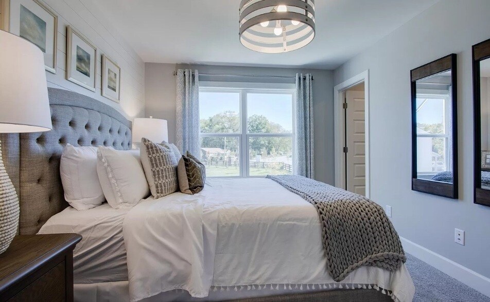 Building Photo - 615 Old Hickory Blvd