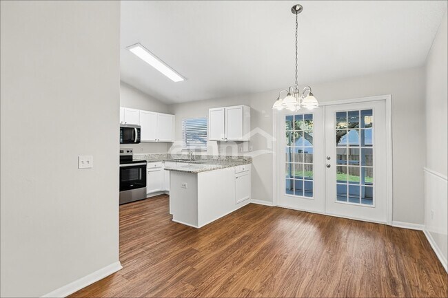 Foto del edificio - 331 Valley Edge Dr