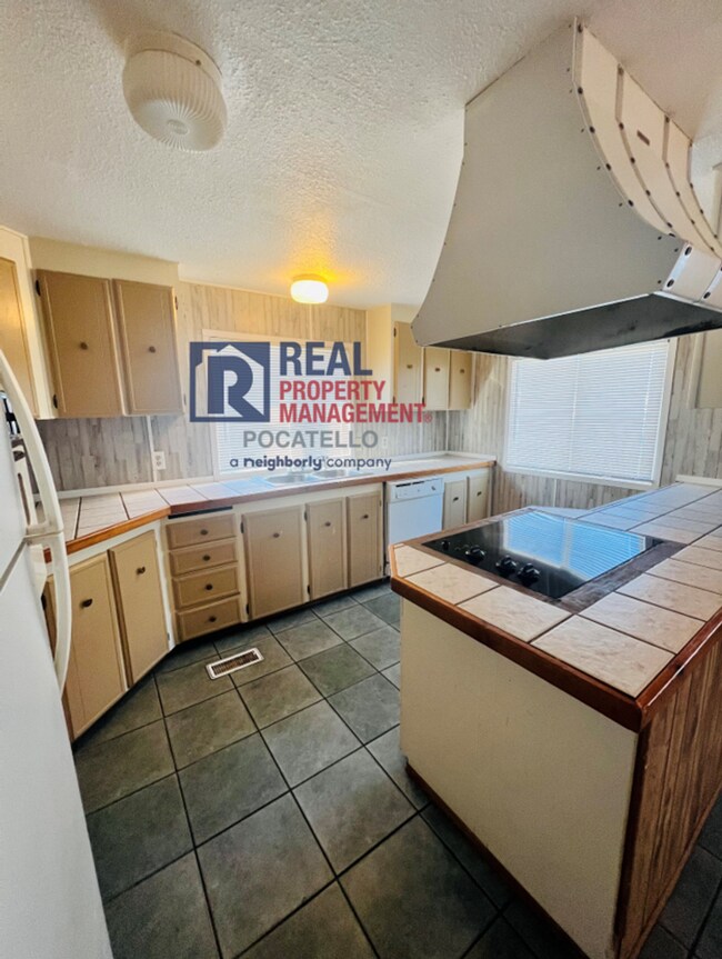 Foto del edificio - 3 bedroom 1 bath Mobile Home