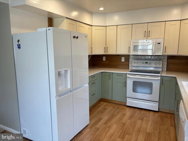 Building Photo - 8617 Colston Ct
