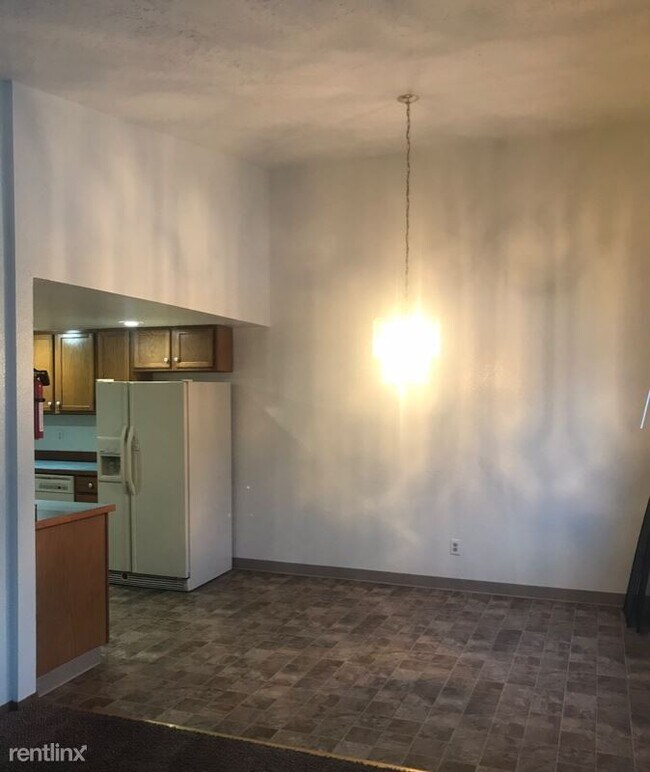 Building Photo - 3 br, 2 bath Townhome - 18743 N Lowrie Loop
