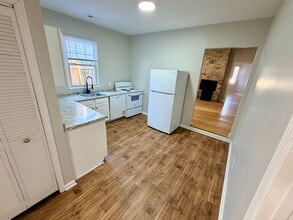 Building Photo - 526 Ohio St