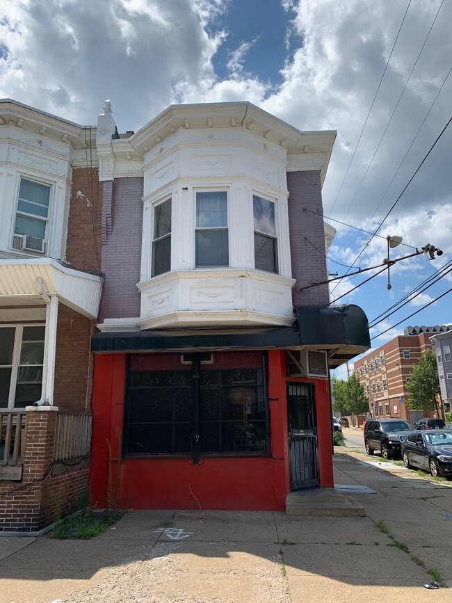 Building Photo - 1352 N 57th St