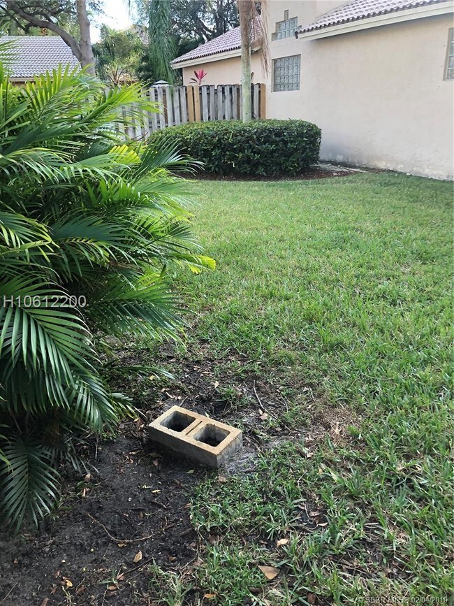 Building Photo - 1078 NW 170th Ave