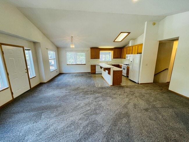 Foto del edificio - 3 bed 2 bath house for rent in South Lake Tahoe