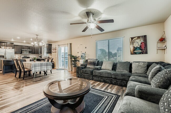 Building Photo - 9779 Lima Cir