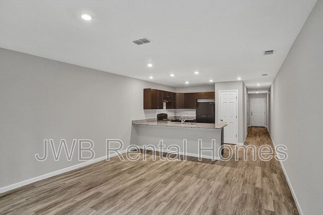 Foto del edificio - 9850 Morgan Marsh Ct