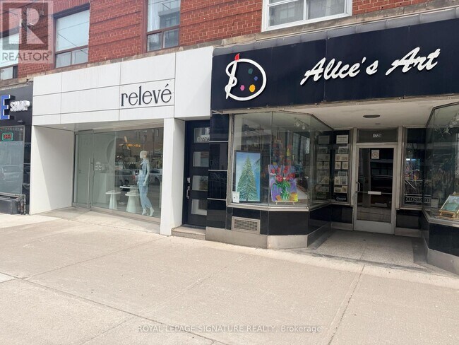 Photo du bâtiment - 1727a Bayview Ave