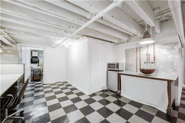Building Photo - 77 Mercer St