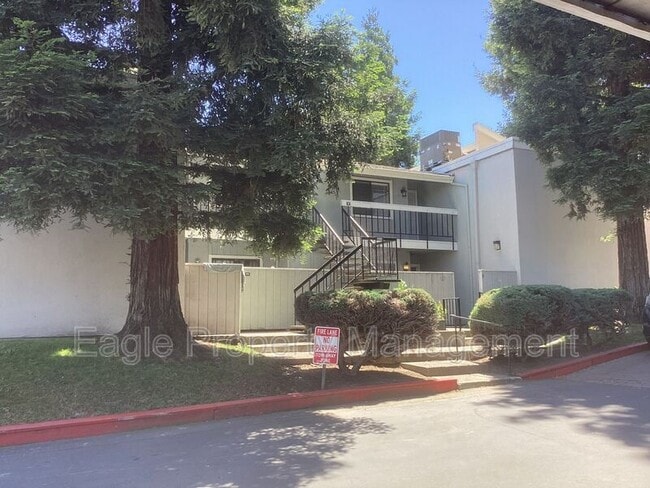 Building Photo - 6612 Embarcadero Dr