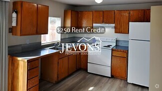 Building Photo - 1620 Voelker Ave