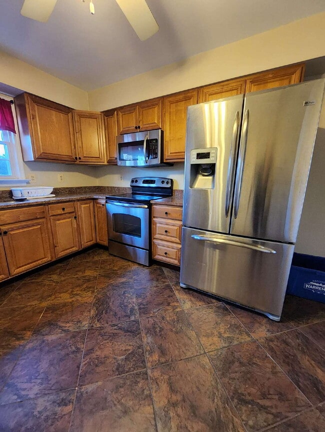 Building Photo - 406 Denning Ct