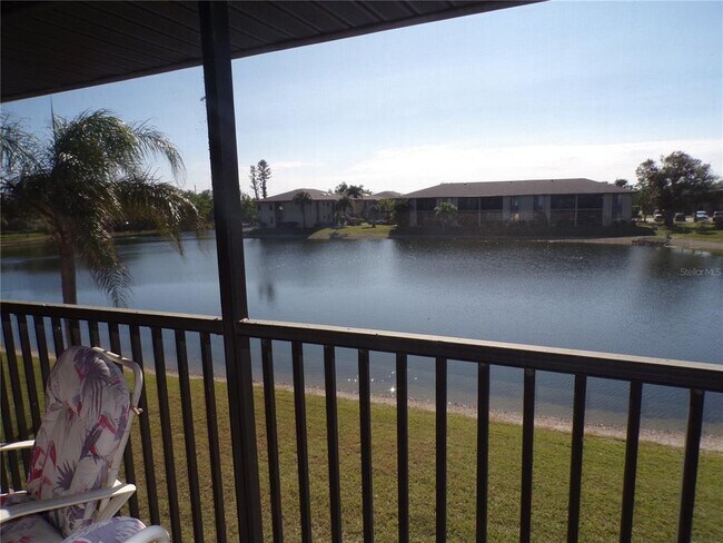 Foto del edificio - 4016 Oakview Dr