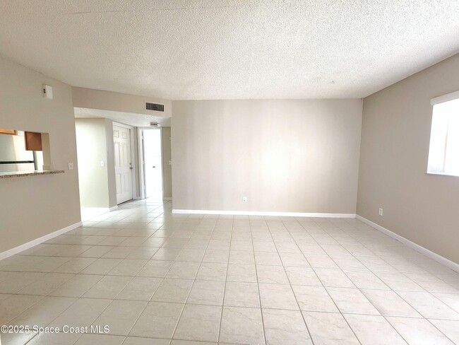 Foto del edificio - 1690 Sunny Brook Ln
