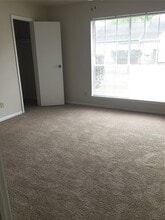 Building Photo - 1128 Lyric Ln