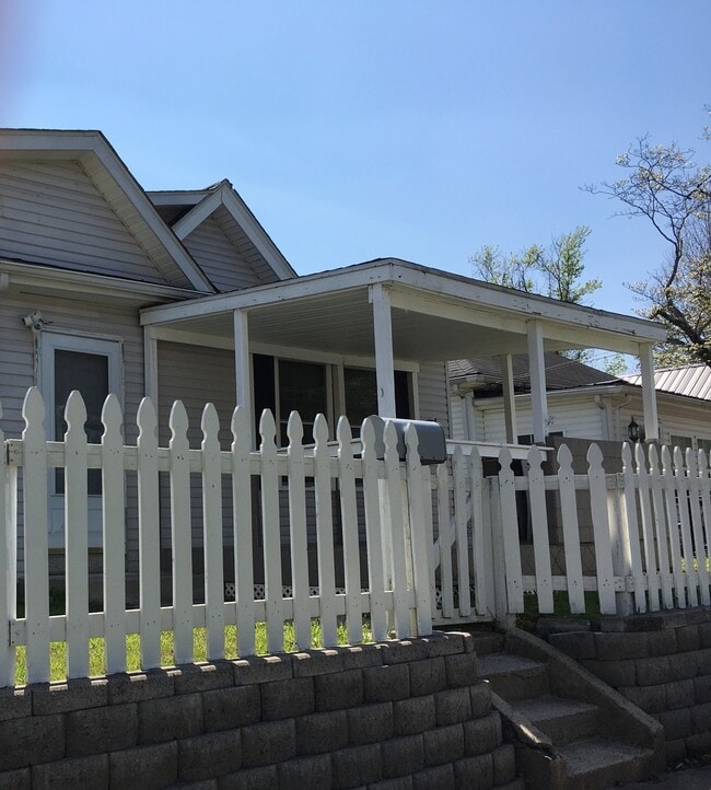 Building Photo - 217 Oney Ave