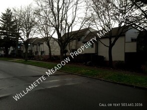 Building Photo - 175 25th St NE