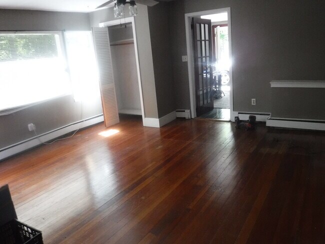 Foto del edificio - 224 Jacksonville Rd