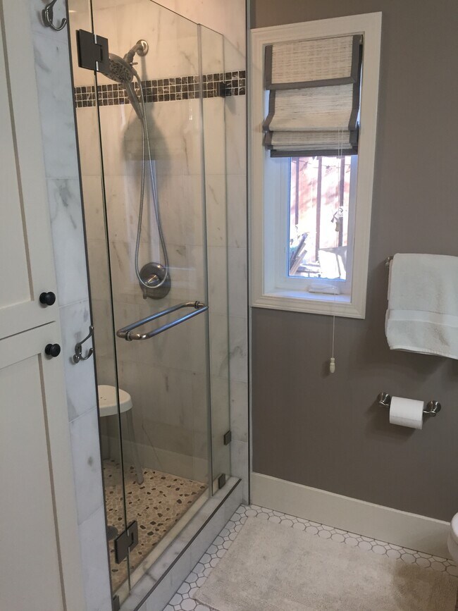 Towels and linens included - 540 S 14th St