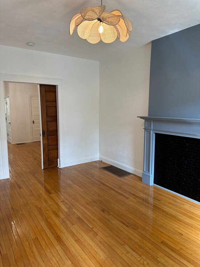 Foto del edificio - 4269 Botanical Ave