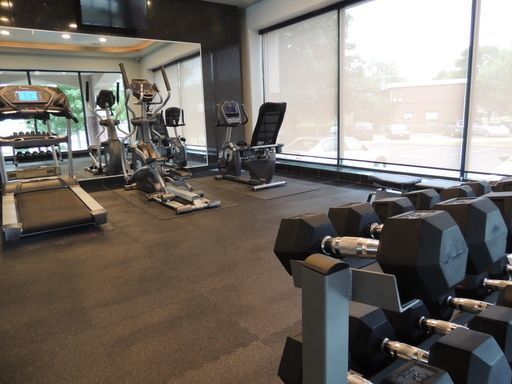 Foto del edificio - 2451 W Howard St