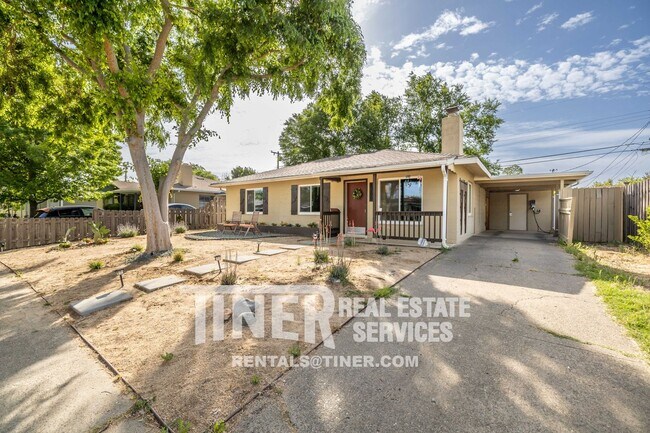 Building Photo - Unique And Luxurious Haven Perfect For Pet...