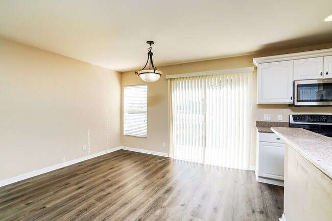 Foto del edificio - 15130 Piping Plover Ct