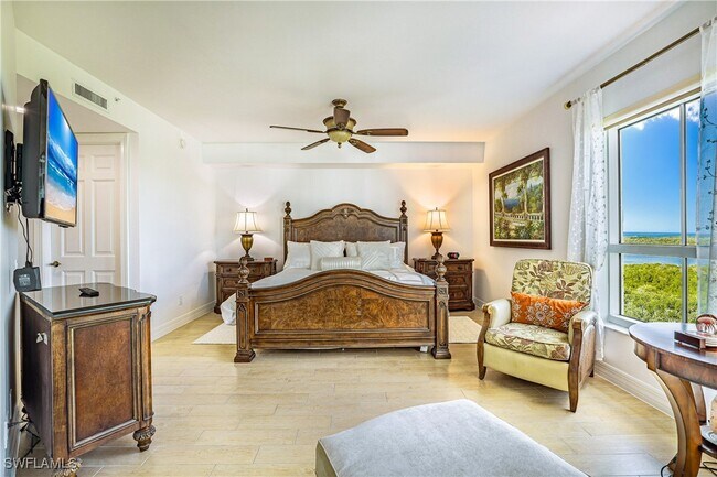 Building Photo - 295 Grande Way