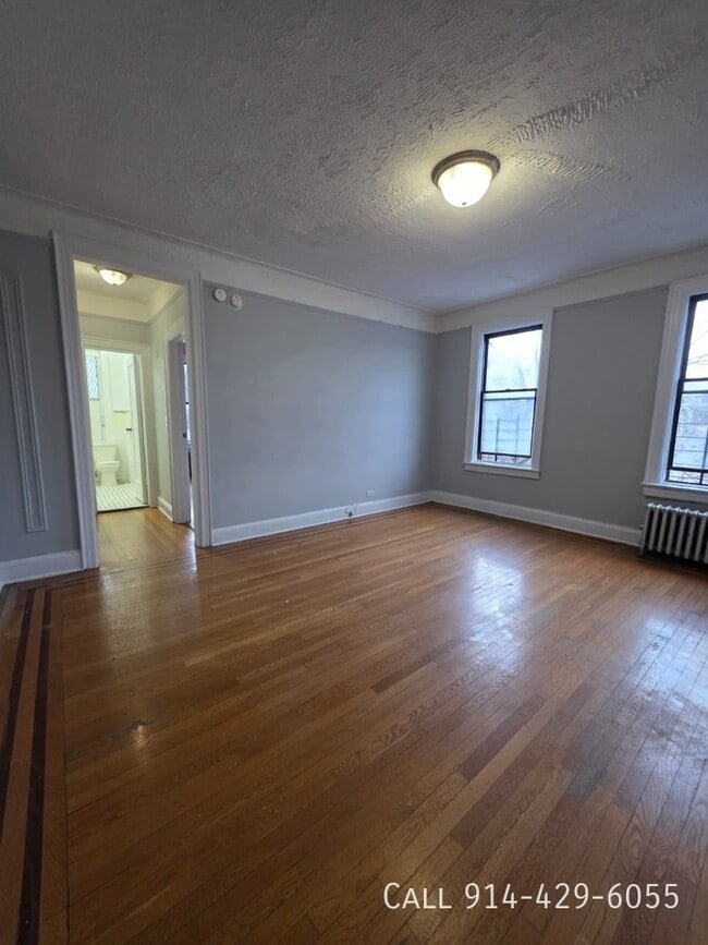 Photo - 15 Locust Hill Ave Apartment