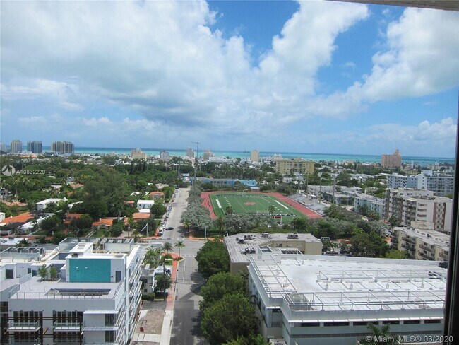 Foto del edificio - 1200 West Ave