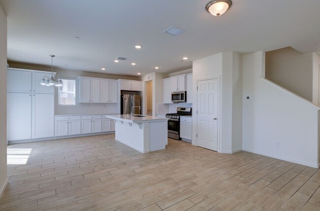 Building Photo - 6313 E Meritage Dr