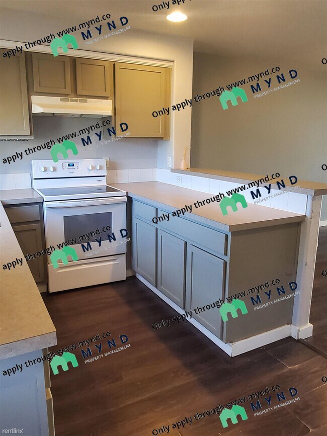 Building Photo - 3 br, 3 bath House - 4468 NE Nicholson Lp