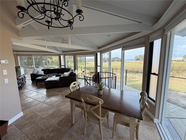 Foto del edificio - 15760 SE 140th Ave