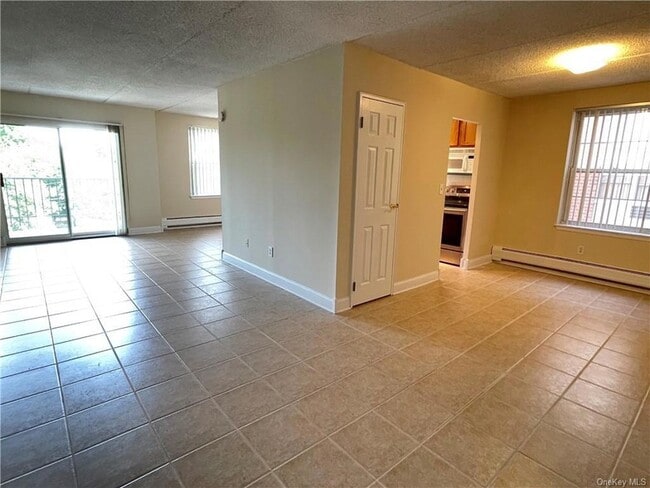 Building Photo - 35 Park Avenue Unit 3K