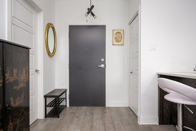 Photo du bâtiment - 79 Elm Ave